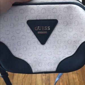 Guess Women’s Crossbody Purse